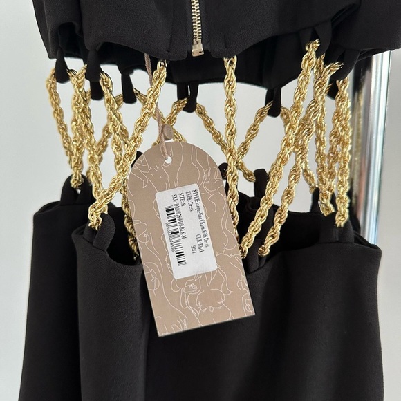 Meshki Size Medium Black Maxi Dress - Picture 8 of 8